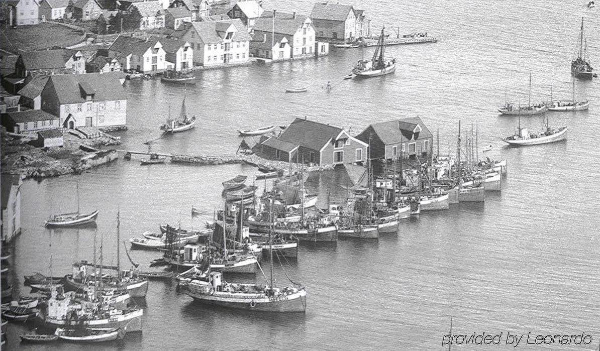 Knutholmen Hotel Kalvag Bagian luar foto